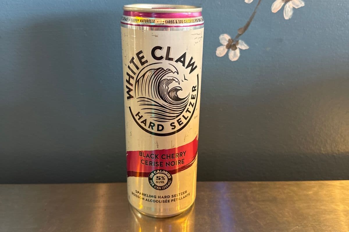 White Claw (Black cherry) (1 x 355ml)