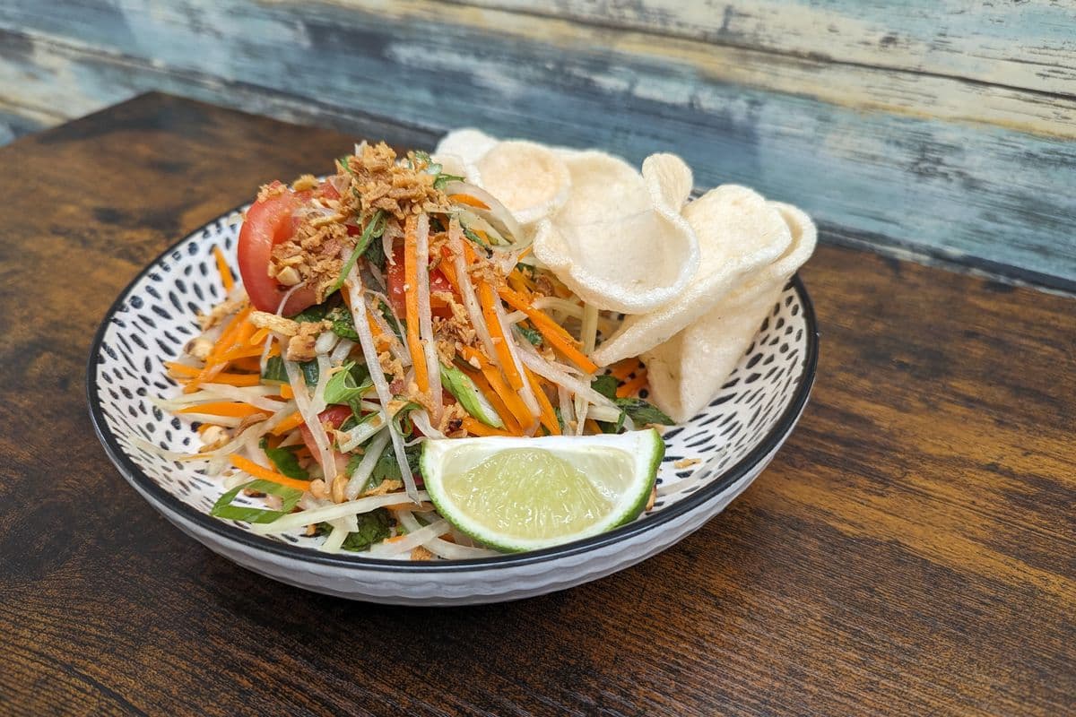 Crunchy Papaya Salad