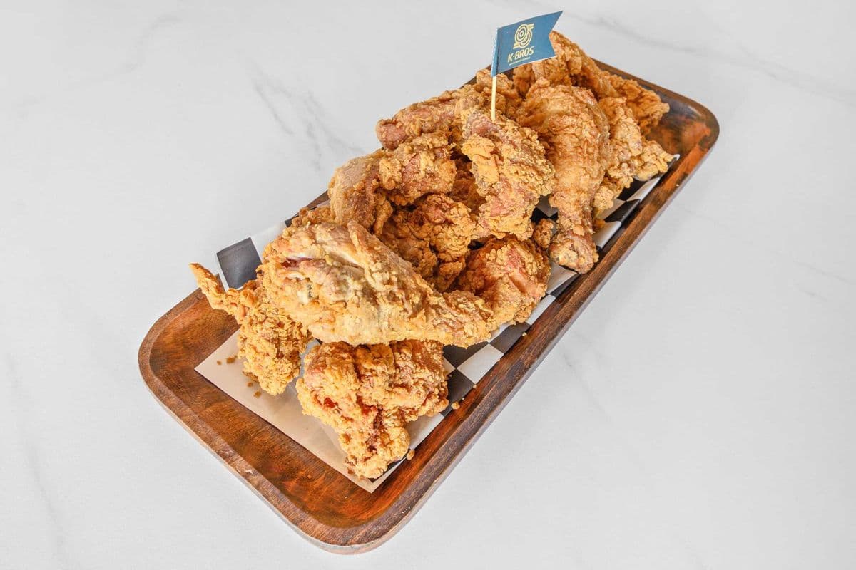 Poulet frit classique coreen (12 mcx) / Korean Classic Fried Chicken (12 pcs)