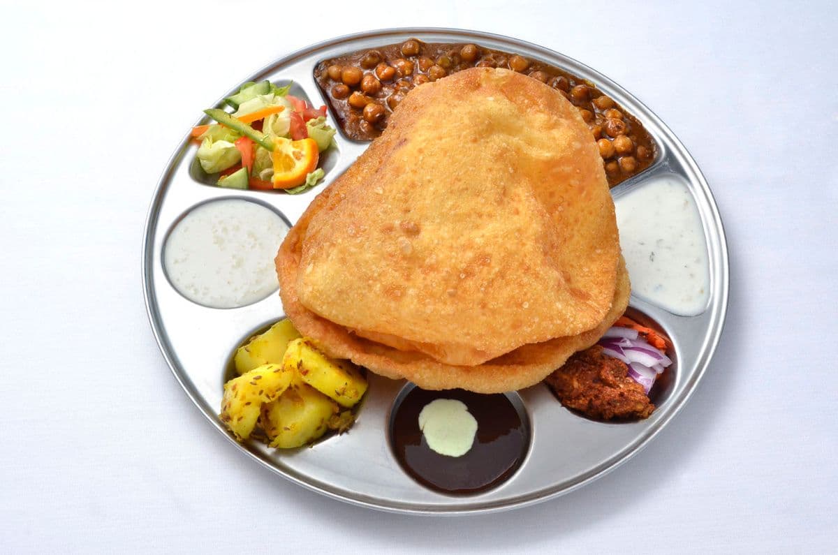 Chana Bhatura Thali / Chana Bhatura Thali