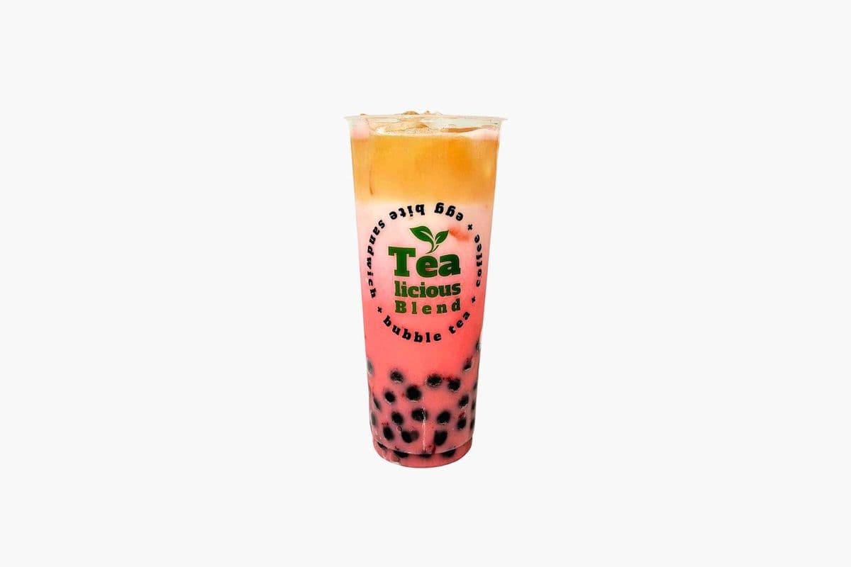 Strawberry Milk Tea (24 oz)
