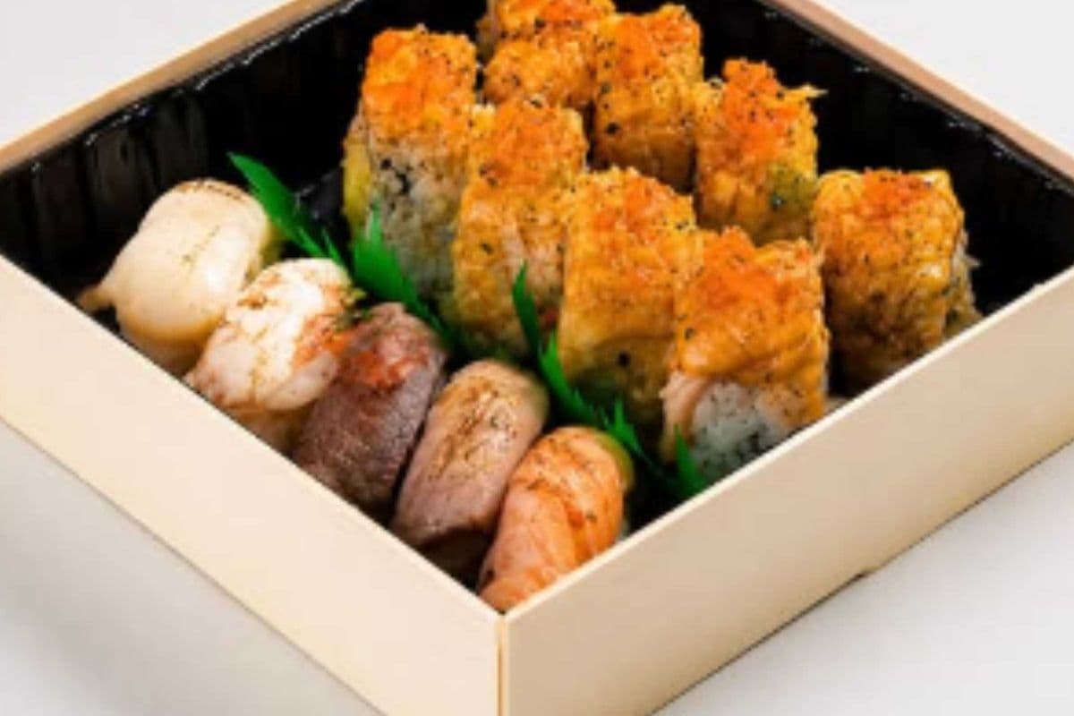 Torched Sushi & Roll Box 13pcs