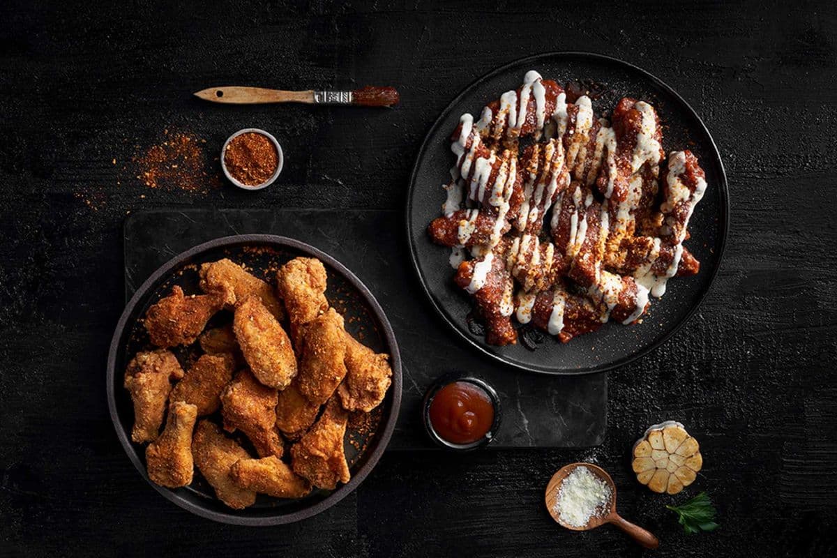 Chicken Wings with Two Flavours (3 lbs)