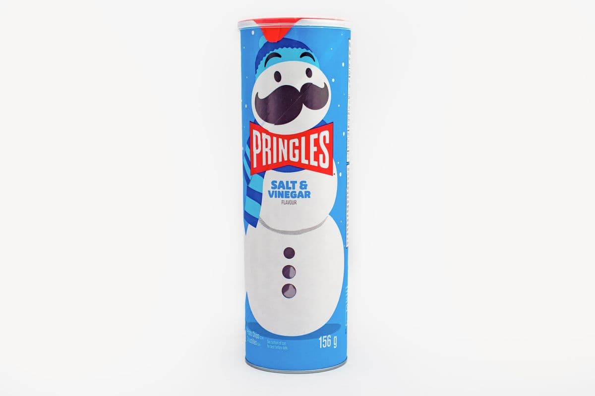 Pringles Salt and Vinegar Chips (156 g)