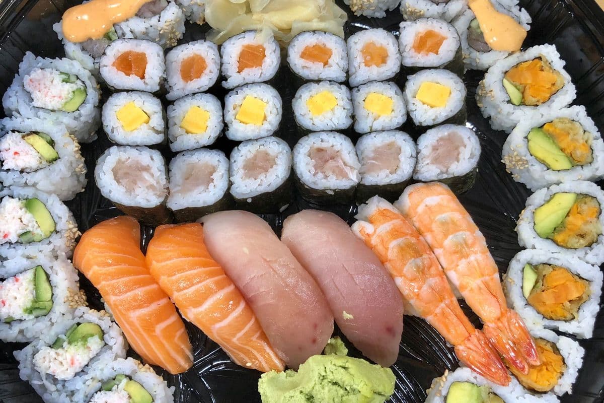 Party Tray A (For 2-3 People)