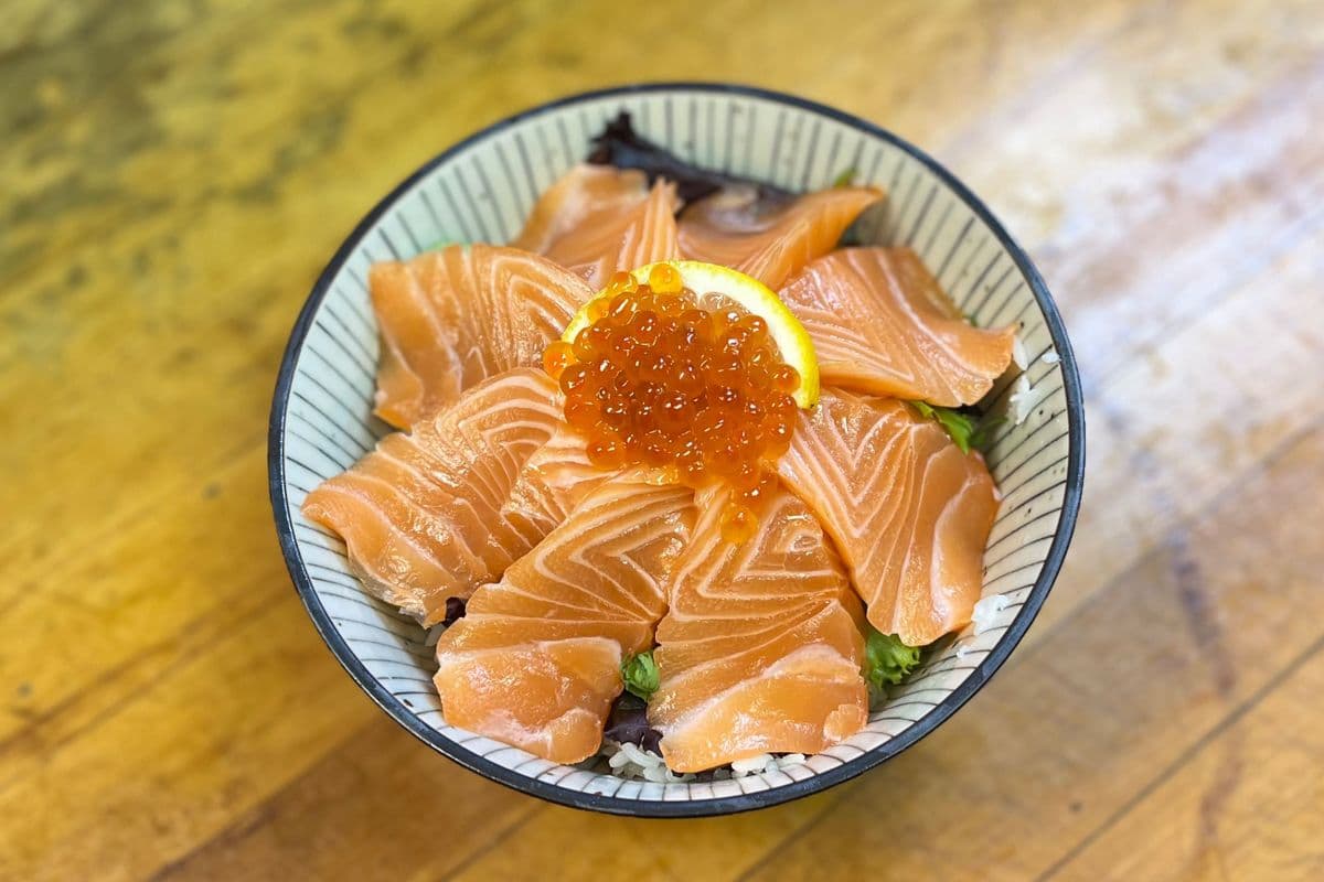Salmon Ikura Don