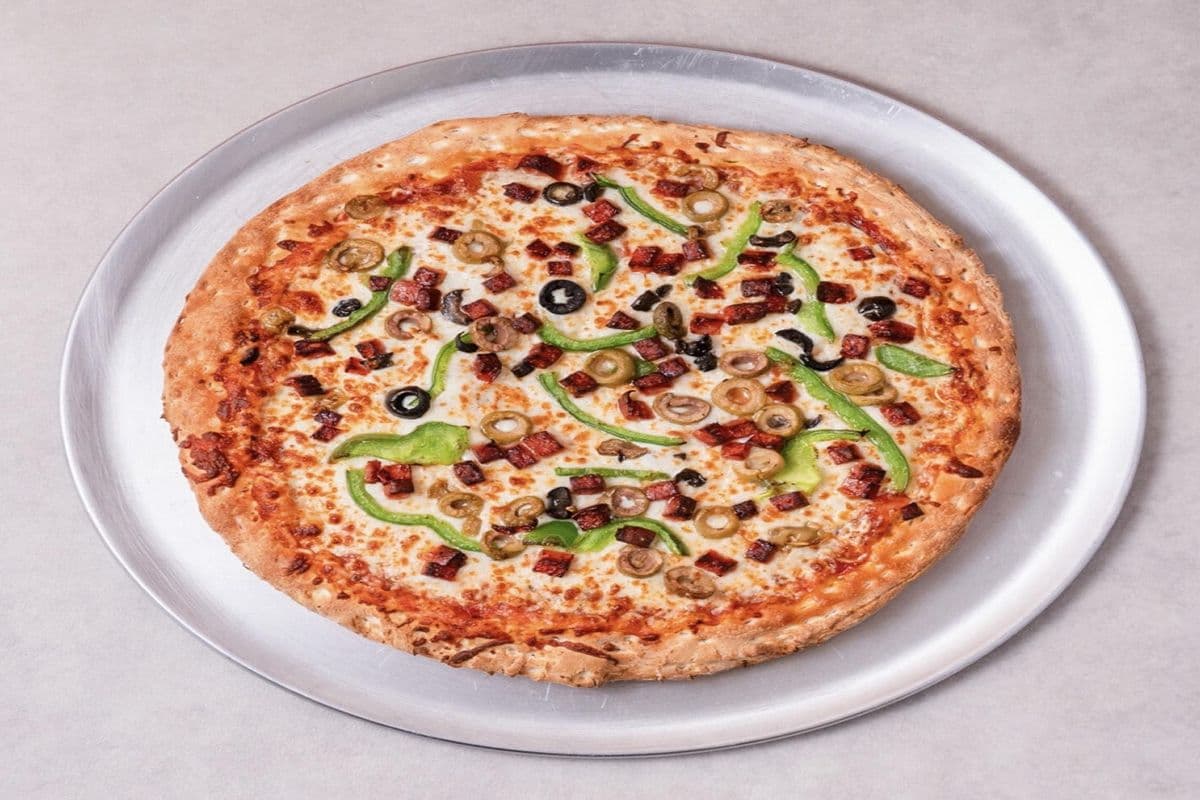 Deux pizzas 14" spécials suprêmes