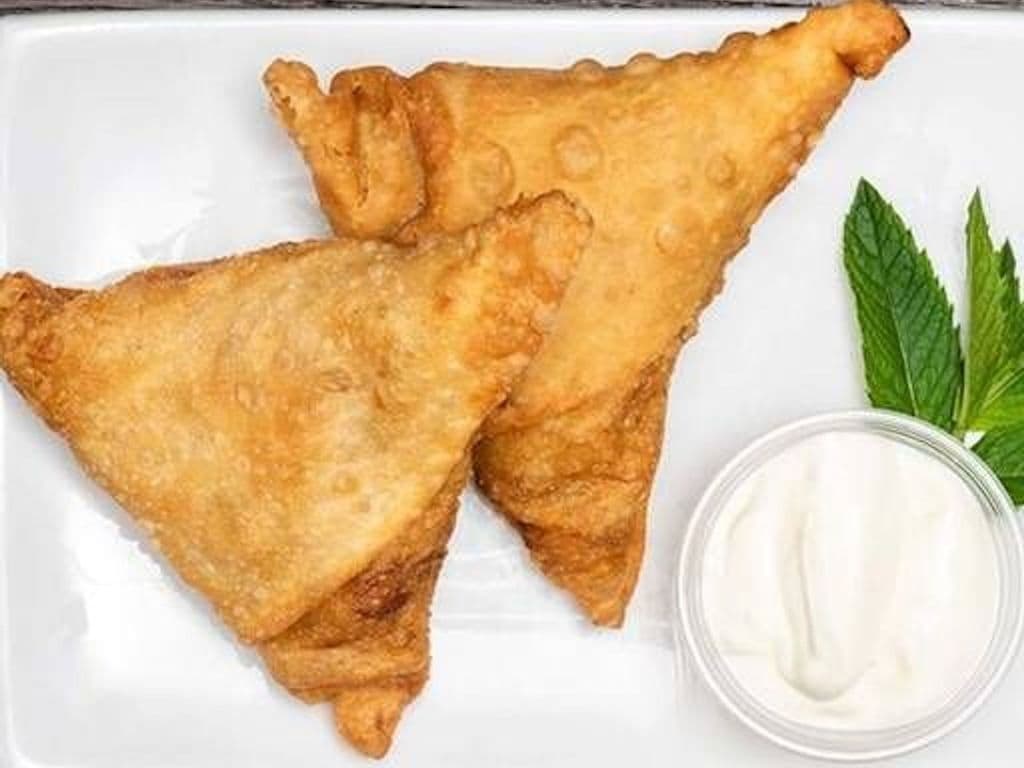 Veggie Samosa (1 pc)