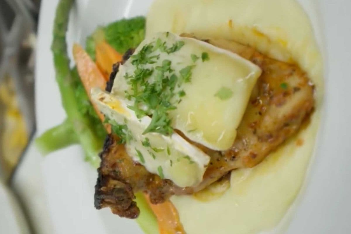 Brie Gratinated Chicken