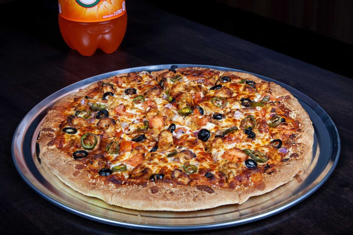 #23 - 10" Achari Chicken Pizza
