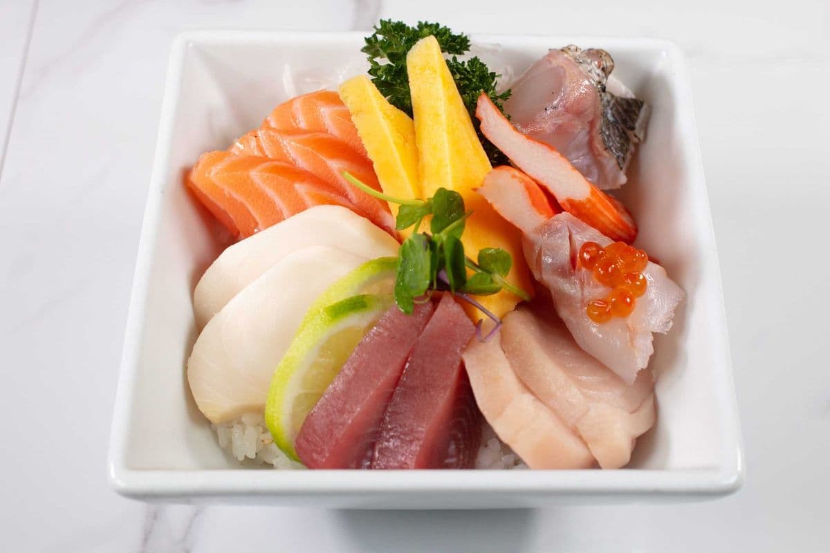 Chirashi Don (14 pcs)