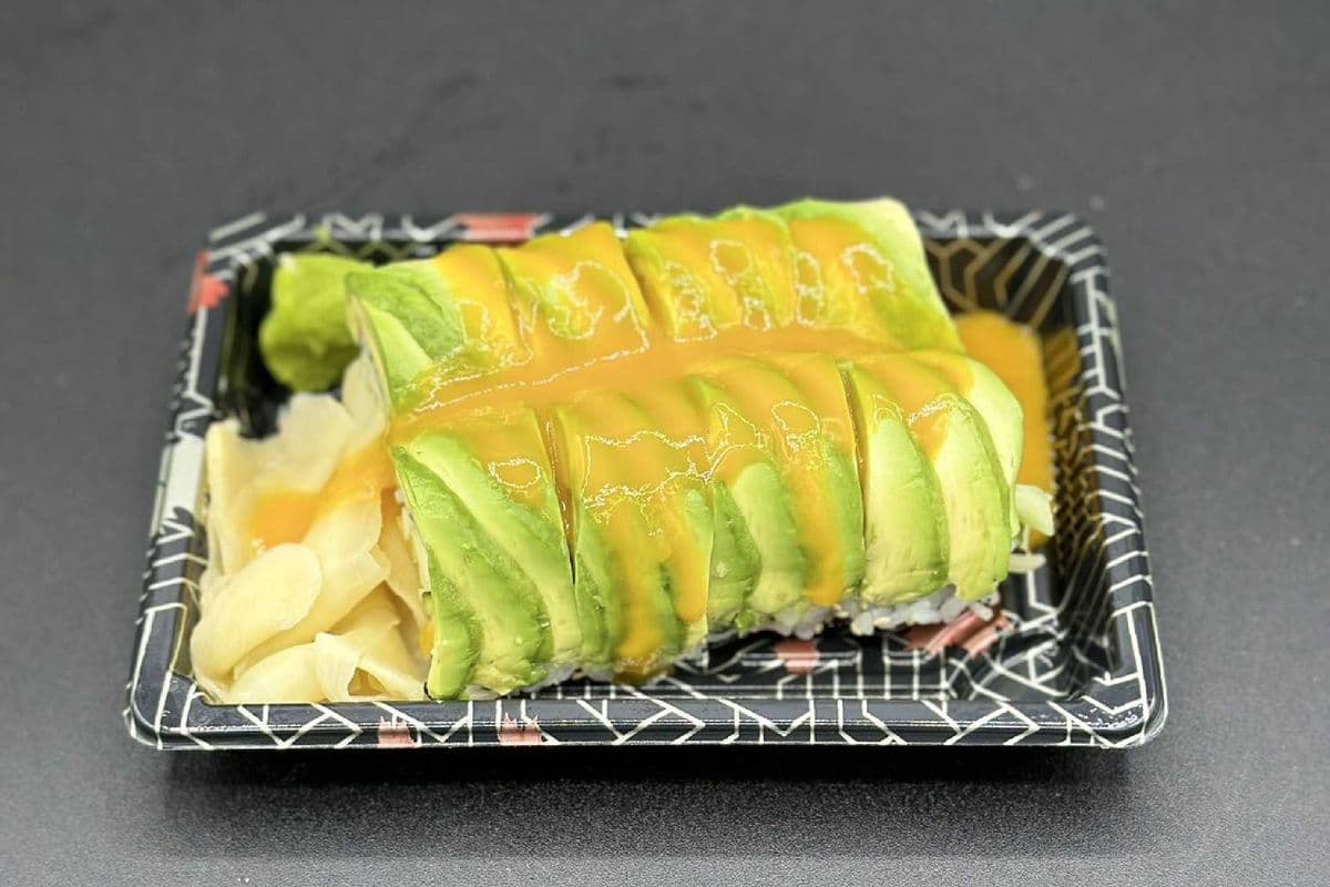070 Mango Roll (8 pcs)