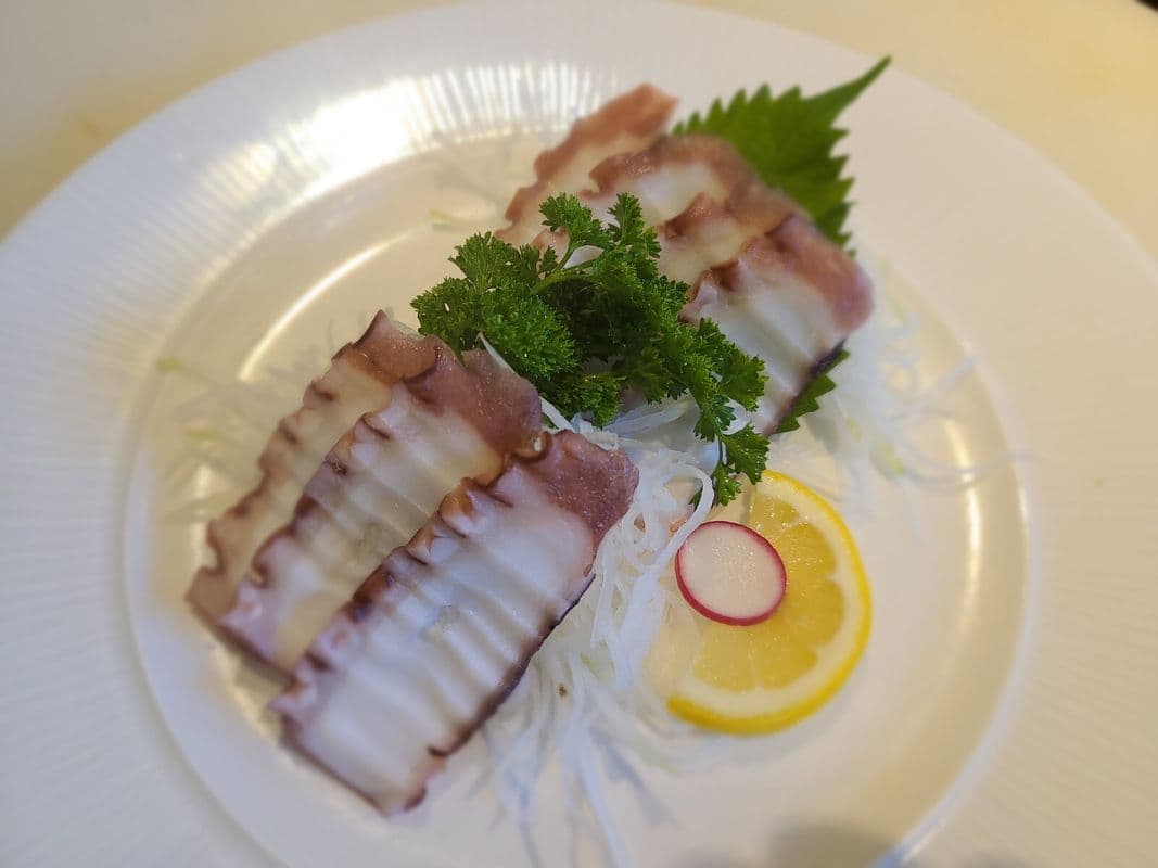 Tako Sashimi