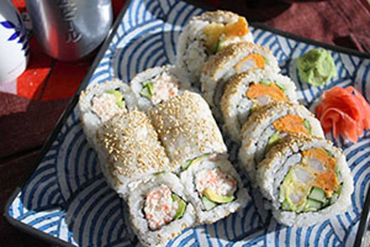 California and Tempura Prawn Roll (Cooked)
