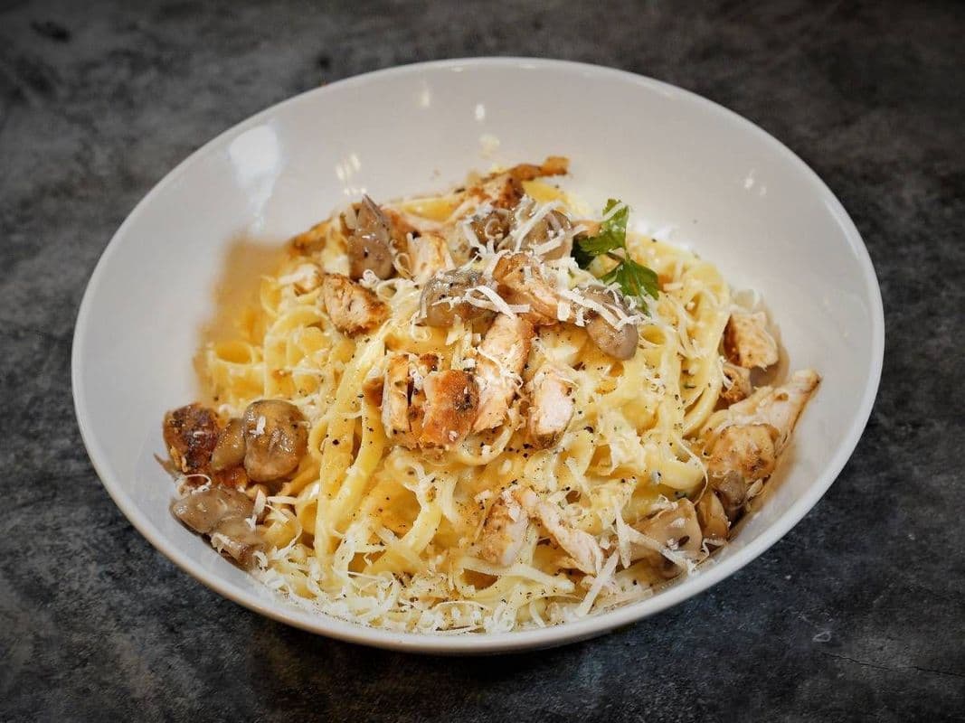 Alfredo chicken and mushroom