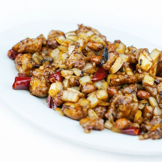 F7. Diced Chicken with Peanut and Chili Sauce