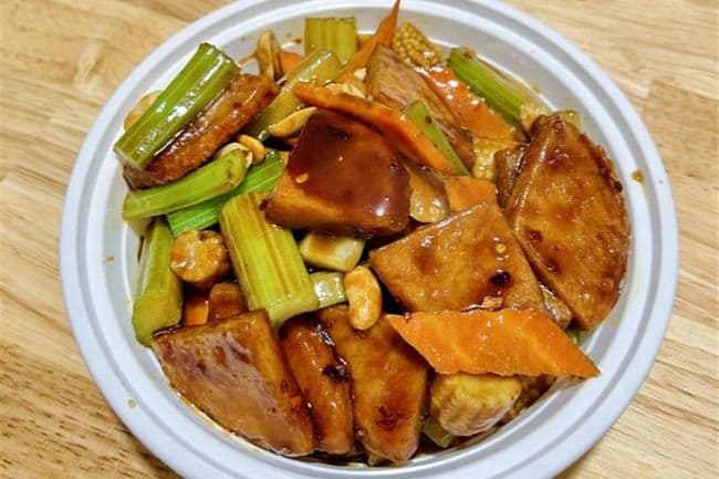 M5. Meatless Kung Pao Chicken (with Peanuts)