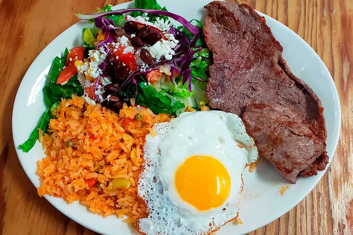 * Bistec Latino