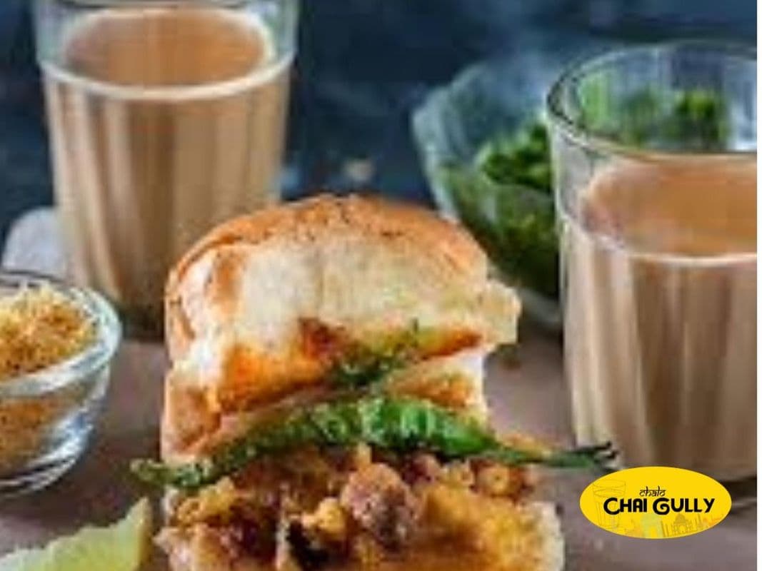 Vada Pav Chai Combo