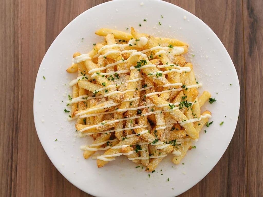 Large Garlic Parmesan Fries- OO