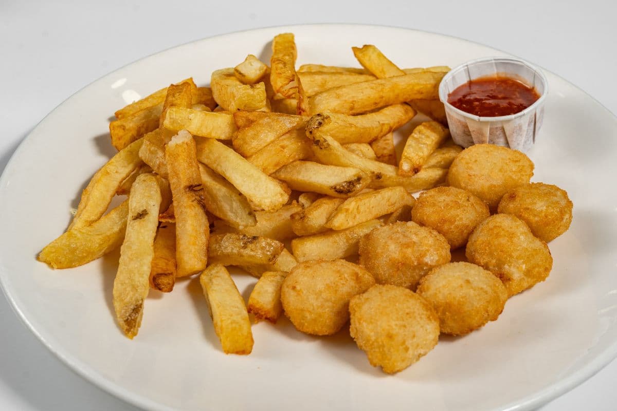 Breaded Scallops (8 pcs) and Chips