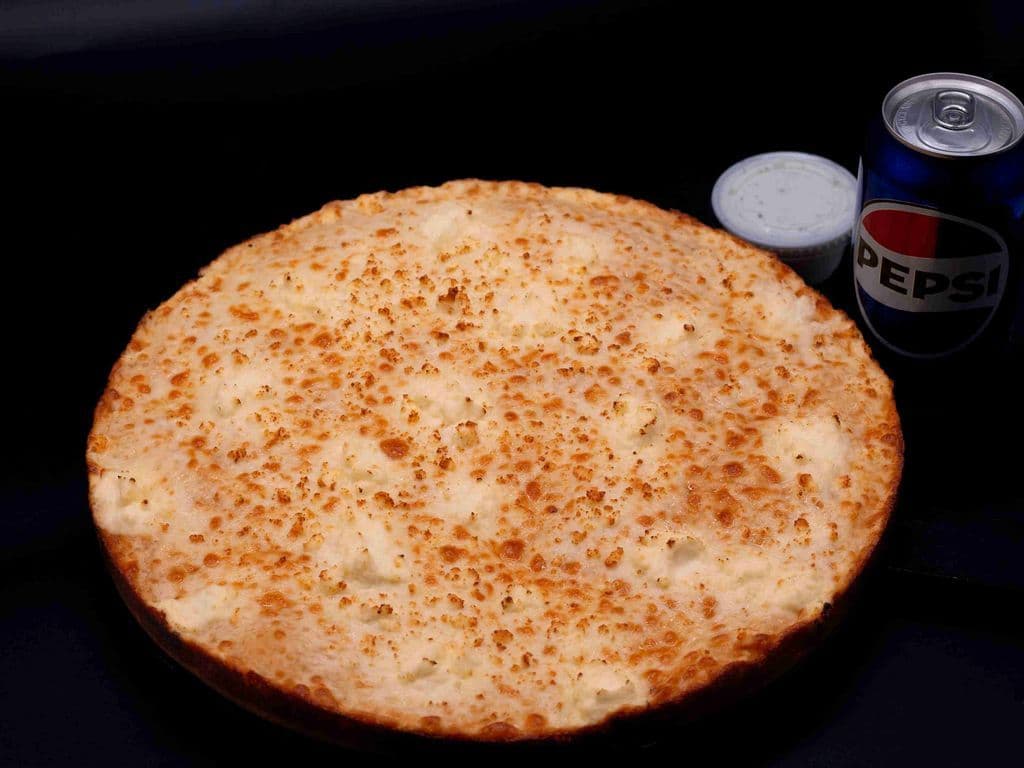 White Top Pizza