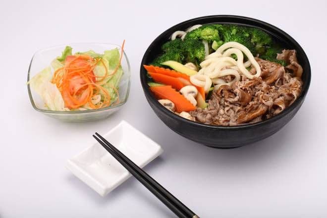 Grilled Sliced Beef Soup