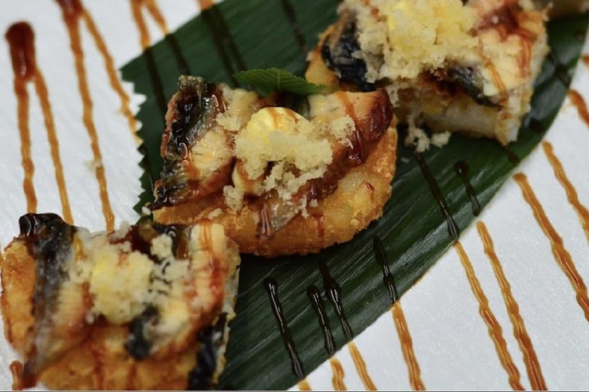 Eel Pizza