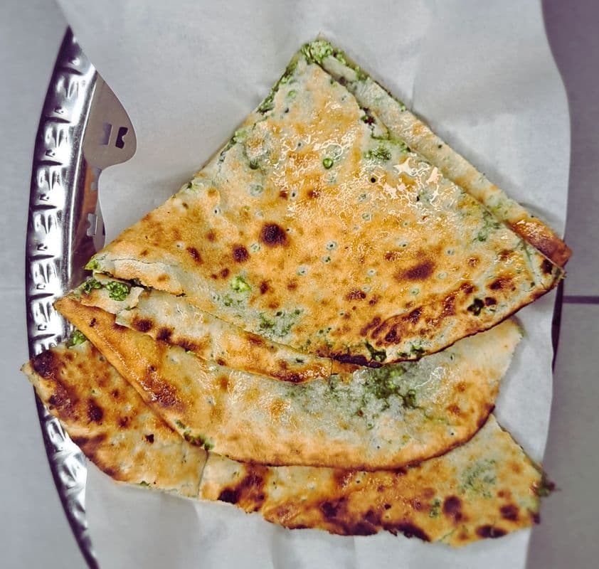 SPINACH PANEER NAAN