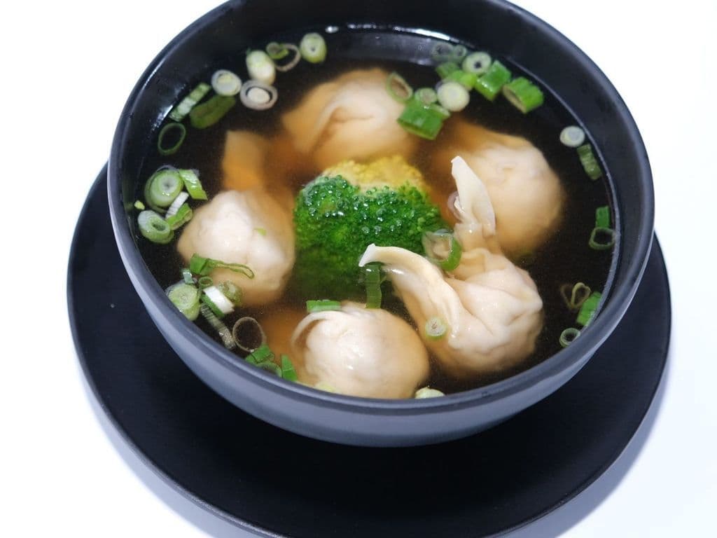 Chicken Wonton Soup (鸡馄饨汤)