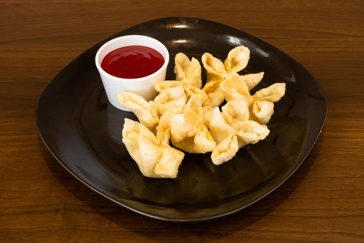 Crab Rangoon Fried Cheese Wontons (8 pcs)
