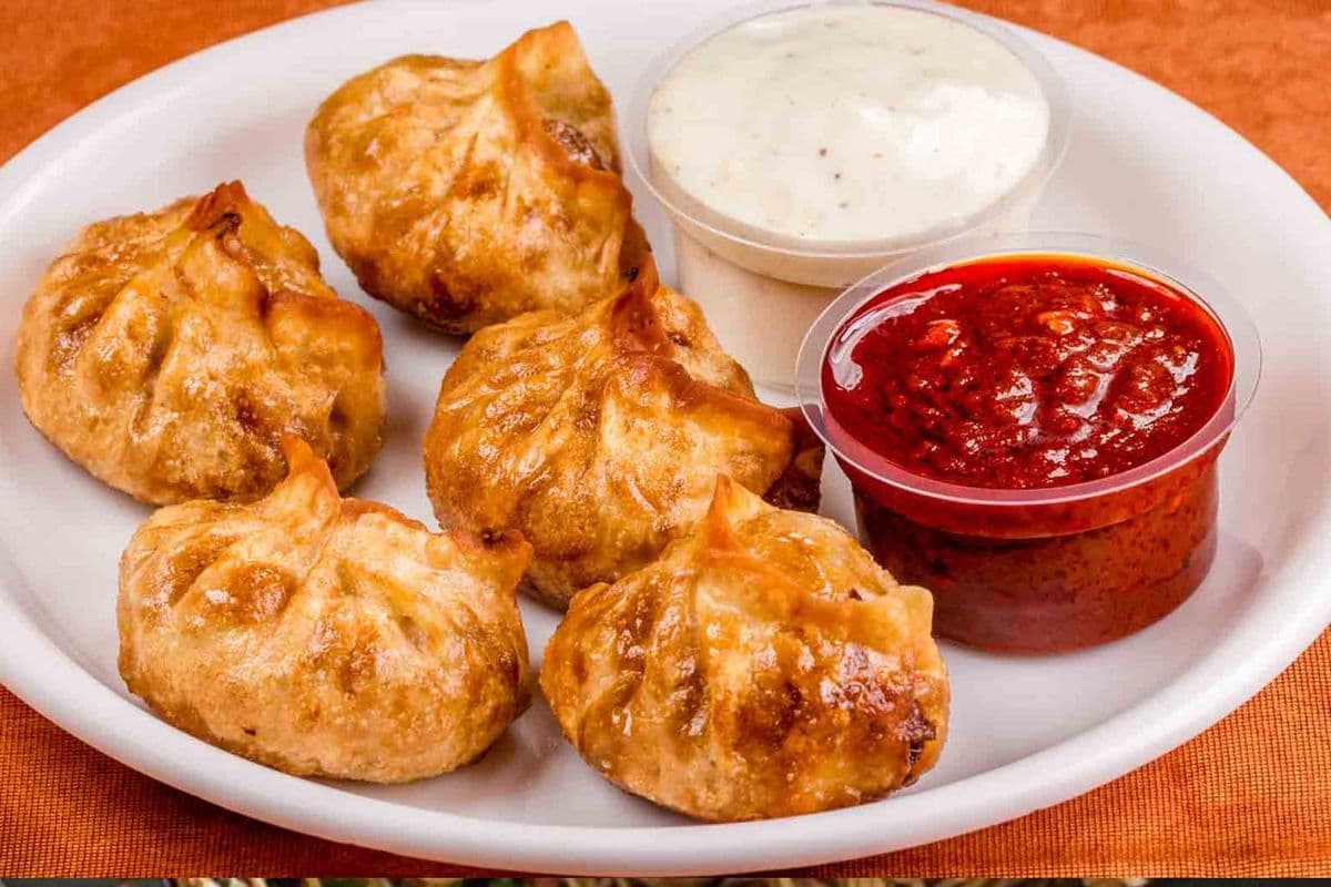 Fried Momos (8 pcs)