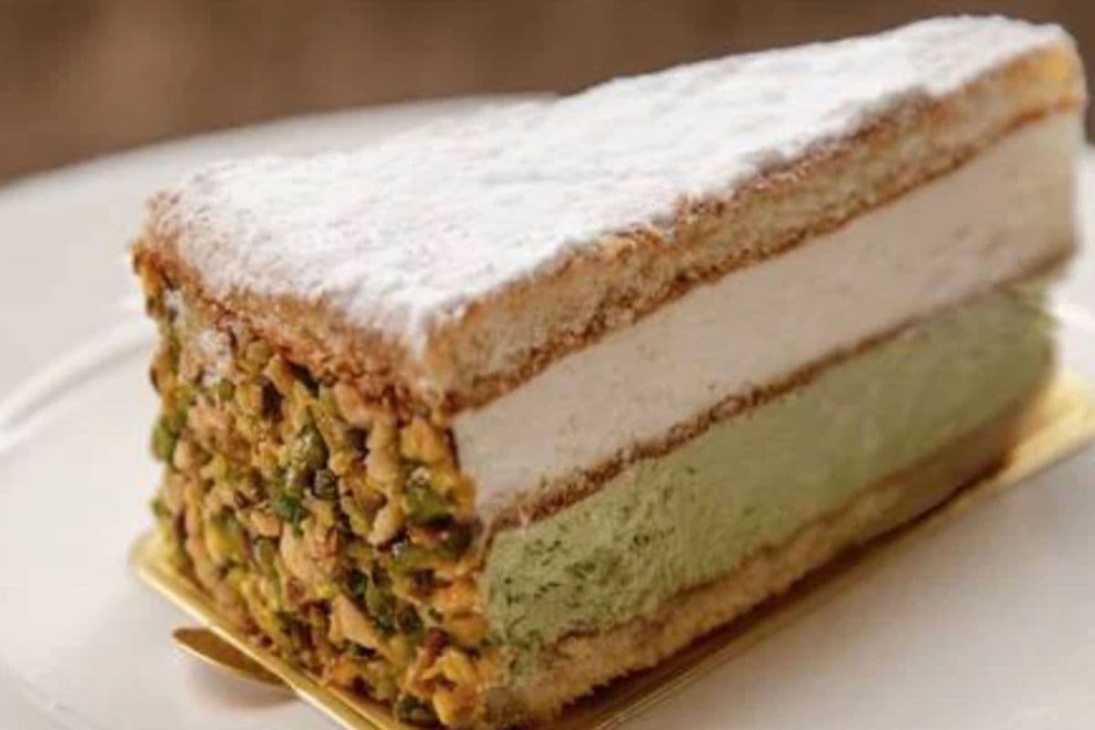 Ricotta & Pistachio Cake