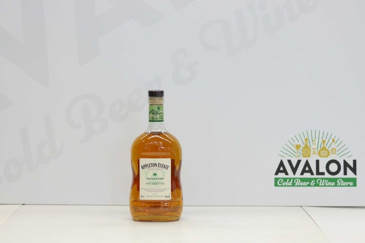 Appleton Estate Signature Jamaica Rum 750ml Bottle (1 x 750ml)