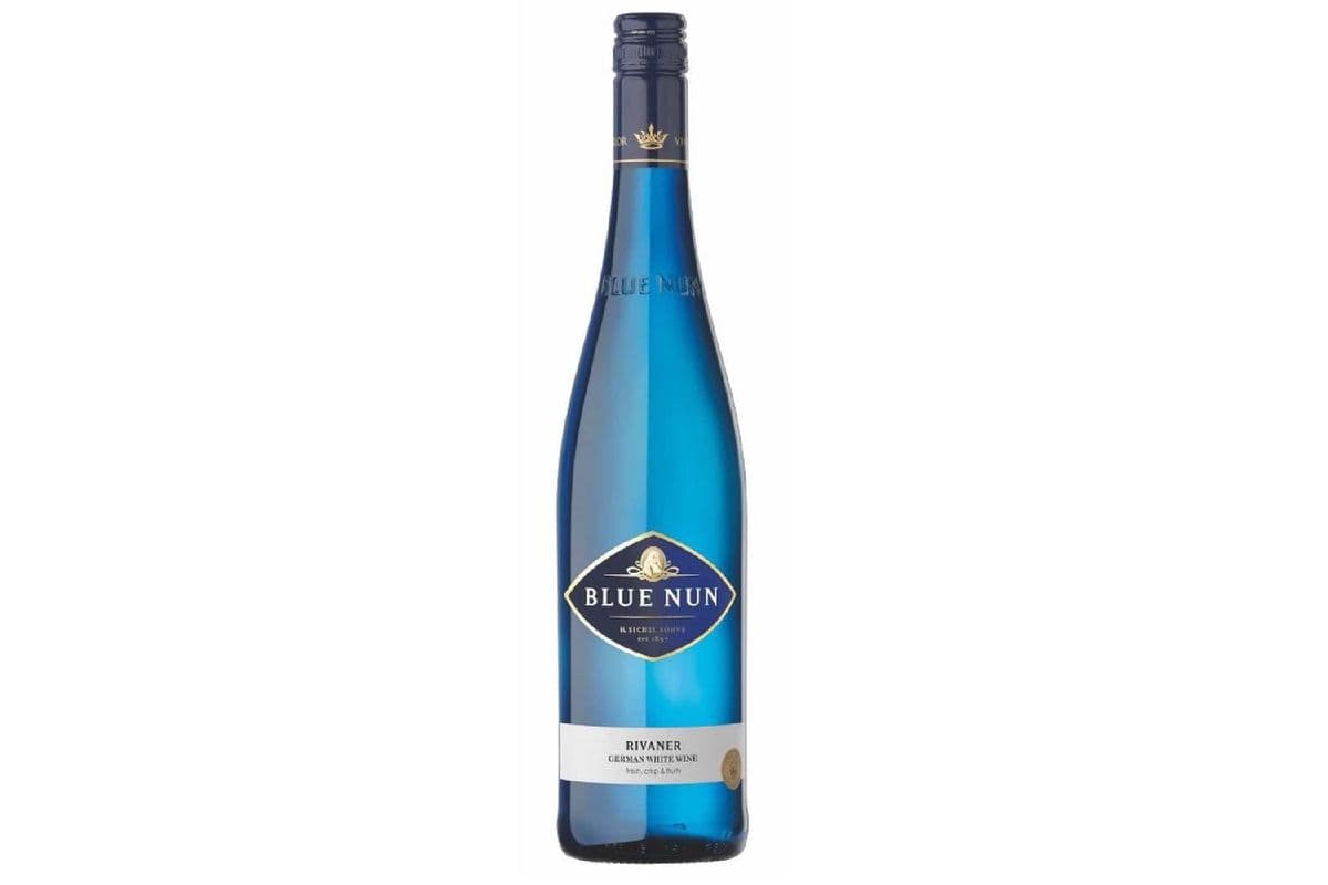 Blue Nun German White Wine - Germany (1 x 750 ml)