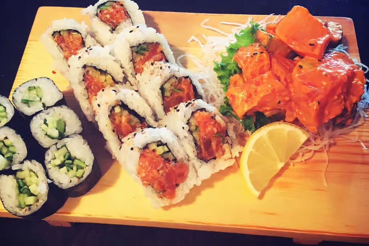 Spicy Salmon Combo