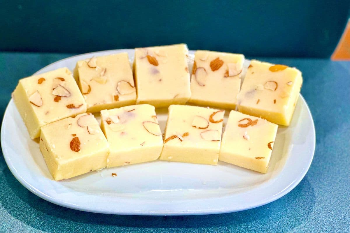 BADAM BURFI (1 LB)