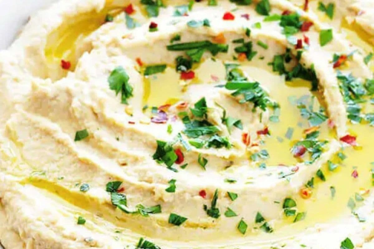 Chicken And Hummus with Lavash Bread