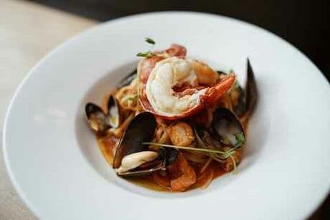 SEAFOOD LINGUINI