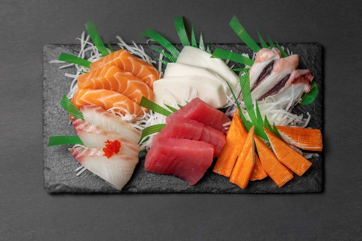 Sashimi Combo (18 pcs)