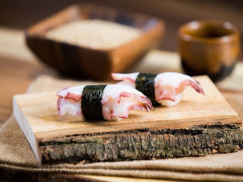 Octopus Sushi(2pc)