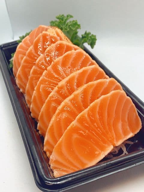 Seared Salmon(Salmon Tataki) / 烤三文鱼(Salmon Tataki)