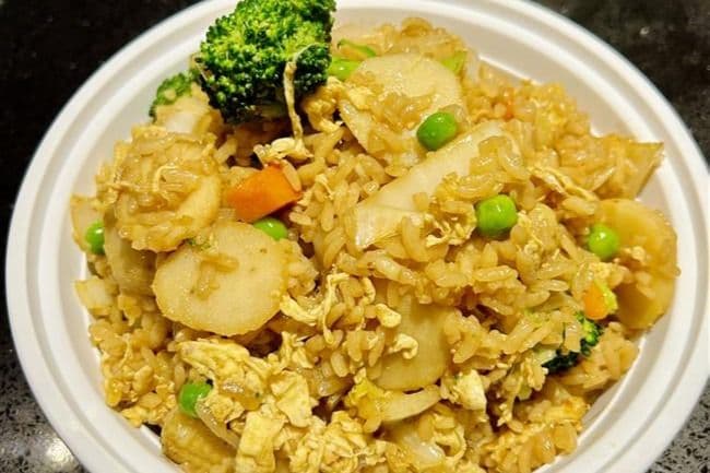 11. Vegetable Fried Rice (24 oz)