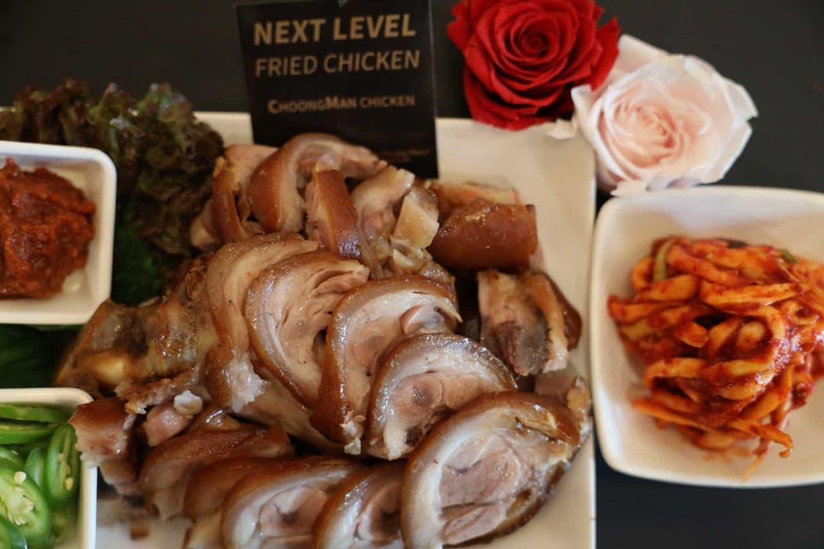 BOILED PORK HOCK (족발)