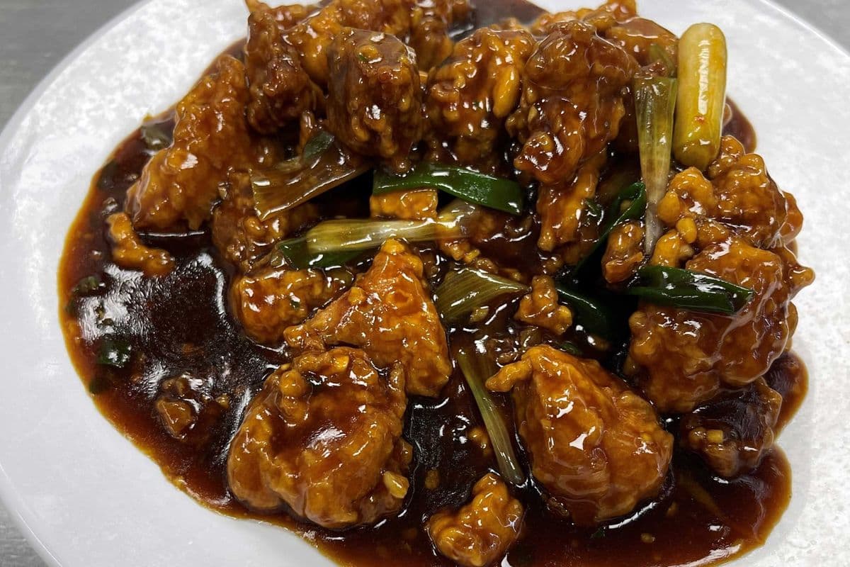 44. Spicy Garlic Chicken (Gravy or Dry)