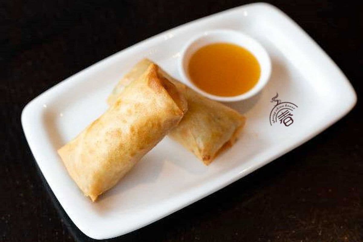 11. Spring Roll (2 pcs)