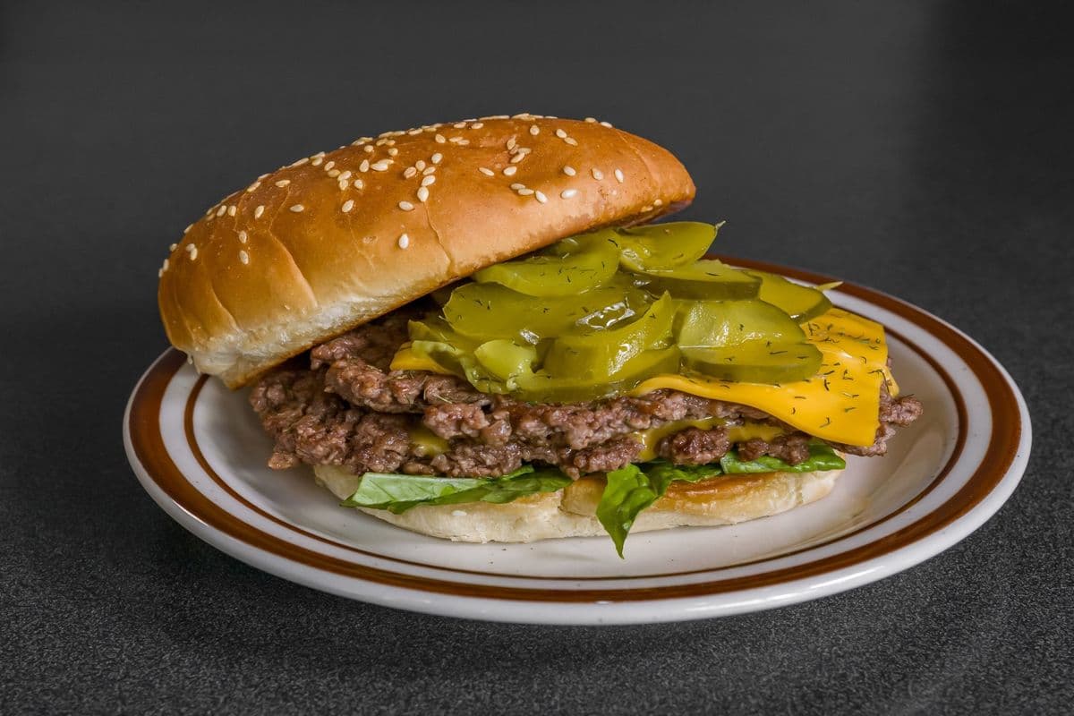 7. Smash Pickle Burgur