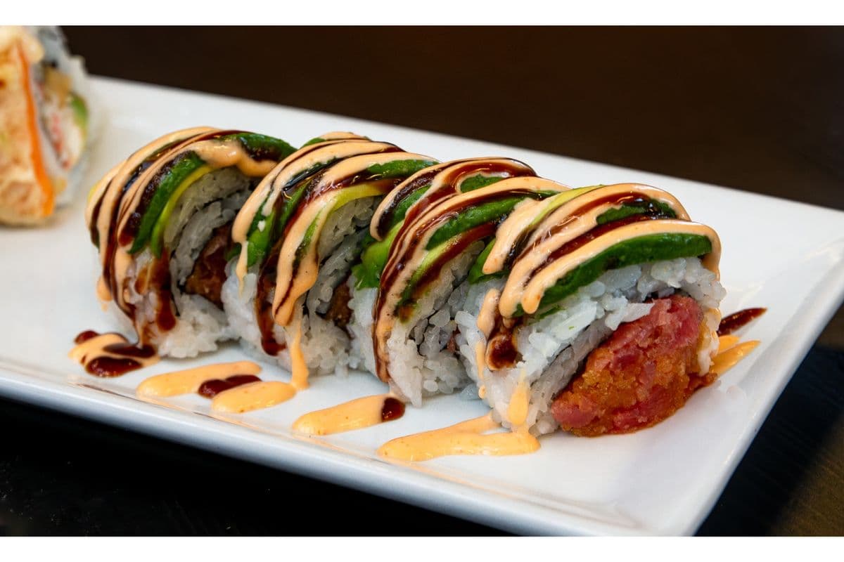Kamikaze Roll (8 pcs) (Spicy)