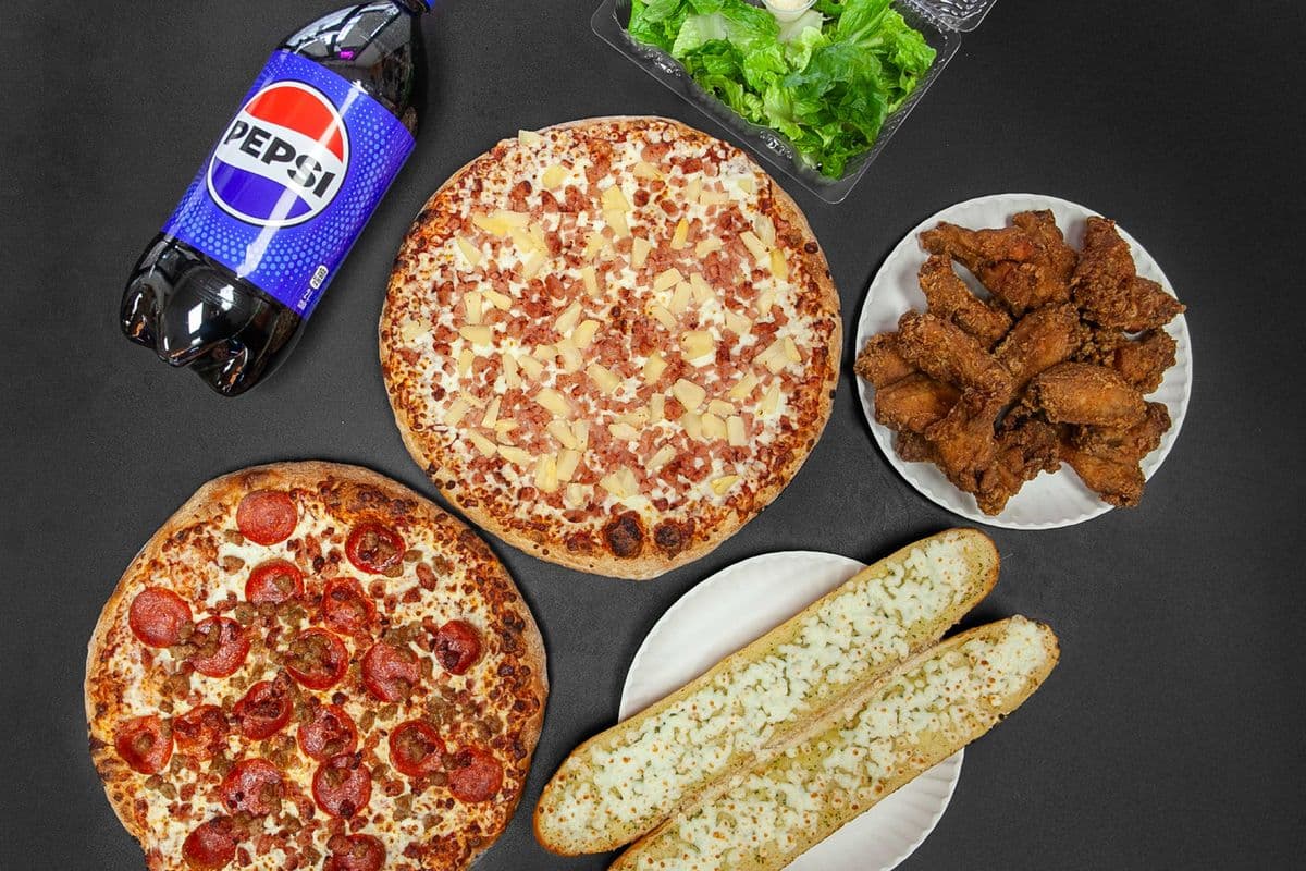 Family Combo - Medium pizza (caesar salad)