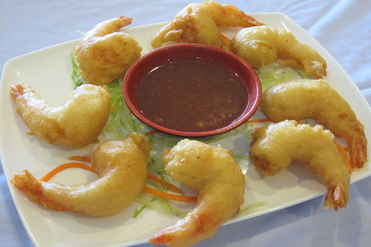 106. Deep-Fried Shrimp (8 pcs)